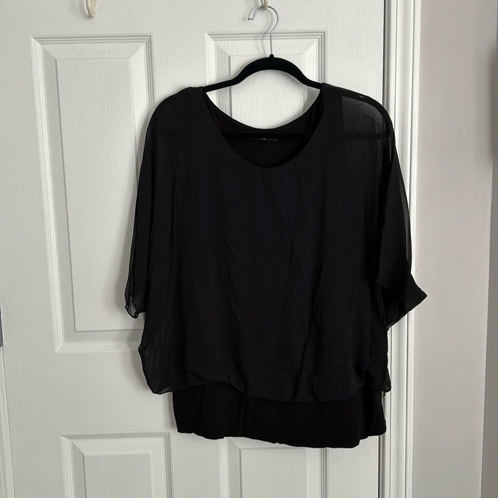 Kim and Cami batwing top XL like new built in tank